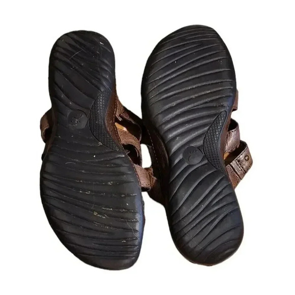 Bare Traps Women's Size 6 Darbi Brown Leather Slip On Slides Studded Sandals - Picture 5 of 6